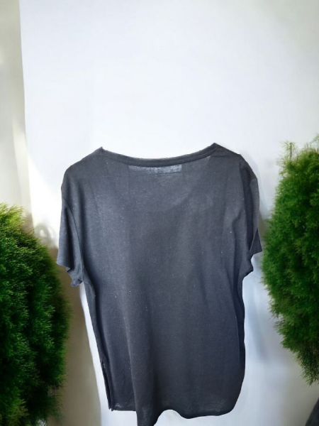 Tee shirt