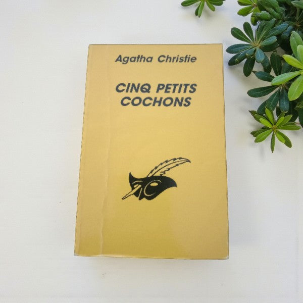 Livre Agatha Christie Cinq petits cochons
