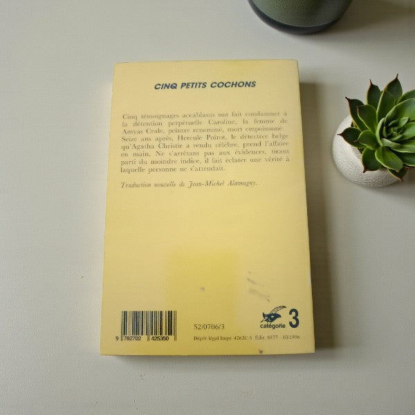 Livre Agatha Christie Cinq petits cochons