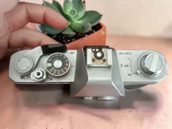 Appareil Photo Argentique Vintage Canon FTb QL + Objectif Canon FD 50mm f/1.8 S.C