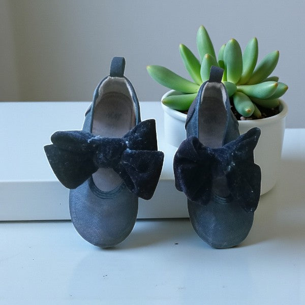 Petites chaussures à nœud