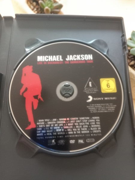 DVD Michael Jackson Live in Bucharest The Dangerous Tour — Concert Légendaire