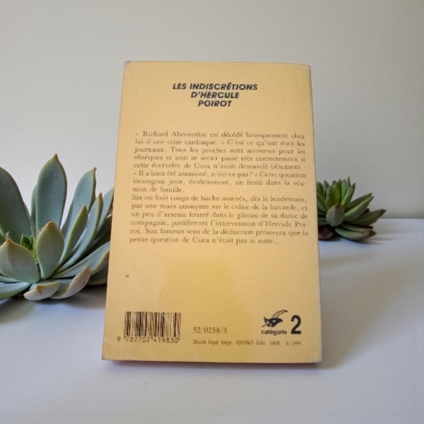 Livre Agatha Christie Les indiscrétions d'Hercule Poirot