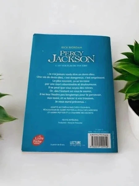 Percy Jackson, Tome 1 : Le Voleur de foudre – Rick Riordan – Le Livre de Poche Jeunesse –