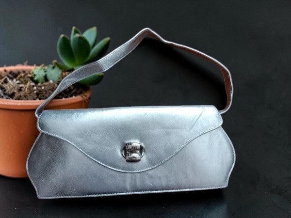 Pochette Argentée Vintage – Pièce Unique & Authentique