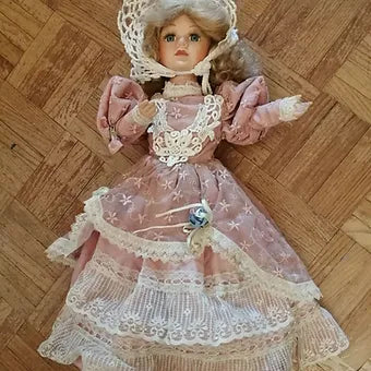 Poupée