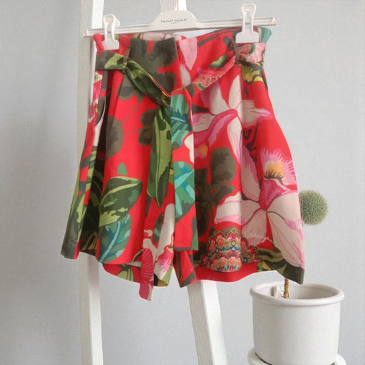 Short avec ceinture