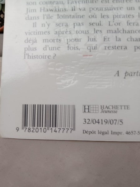 Livre "L'île au trésor" - R. L. Stevenson (Édition Hachette Jeunesse, 1989)