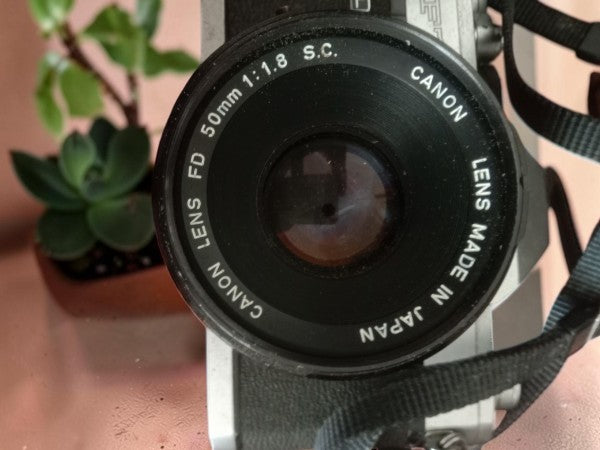 Appareil Photo Argentique Vintage Canon FTb QL + Objectif Canon FD 50mm f/1.8 S.C